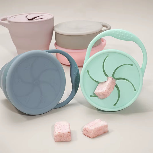 100%Food Safe Approve Silicone Container for Small Items Fashionable Snack Cup Portable Food Cup with Lid Baby Accessories