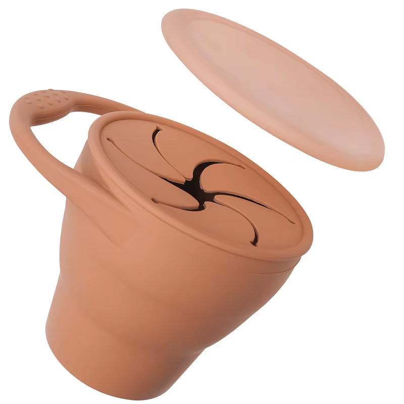 100%Food Safe Approve Silicone Container for Small Items Fashionable Snack Cup Portable Food Cup with Lid Baby Accessories