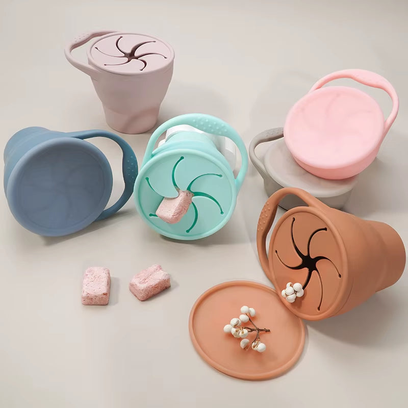 100%Food Safe Approve Silicone Container for Small Items Fashionable Snack Cup Portable Food Cup with Lid Baby Accessories
